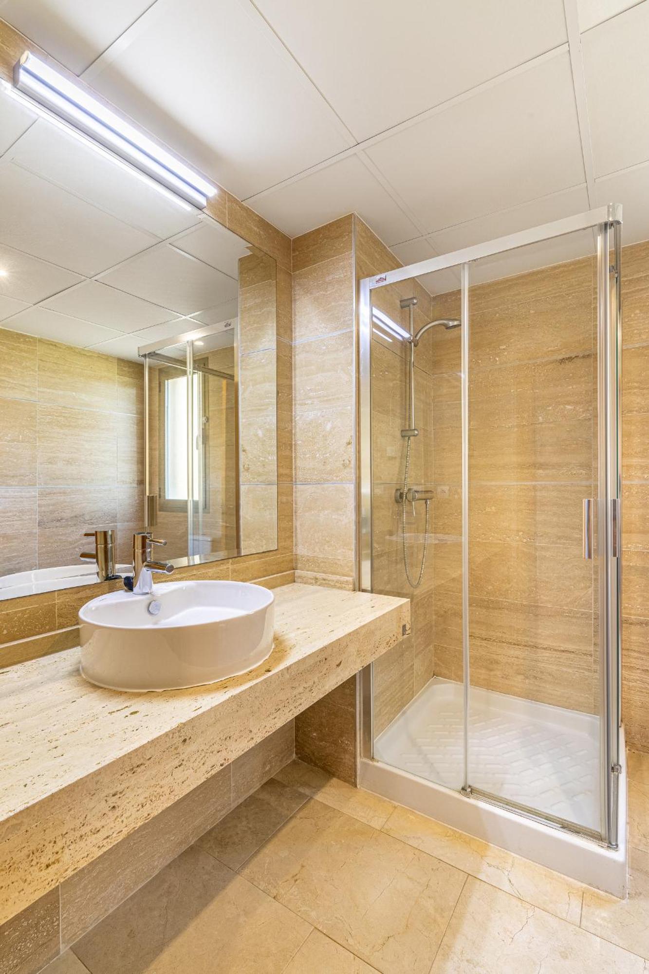 Large 3-Bedroom Nestled In Golf Paradise Естепона Екстериор снимка
